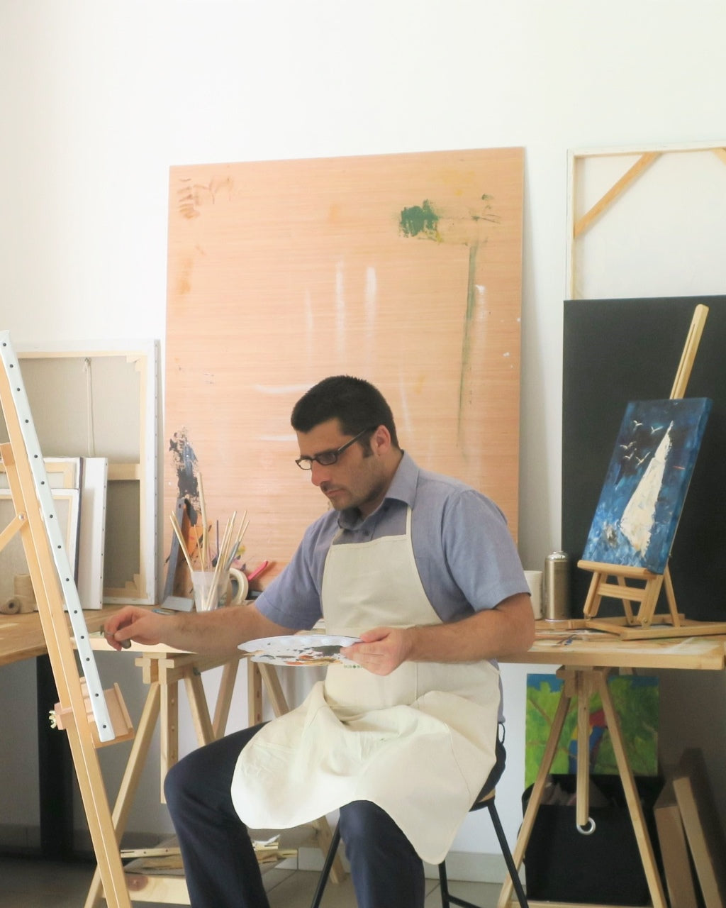 Artiste Arnandel dans son Atelier